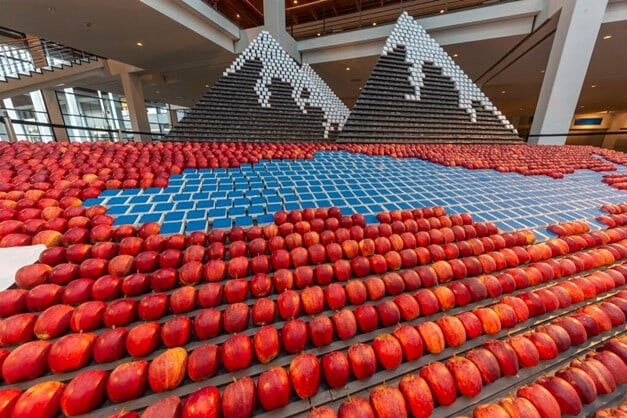 FRUBO_Apfelpyramide.jpg (0.1 MB)